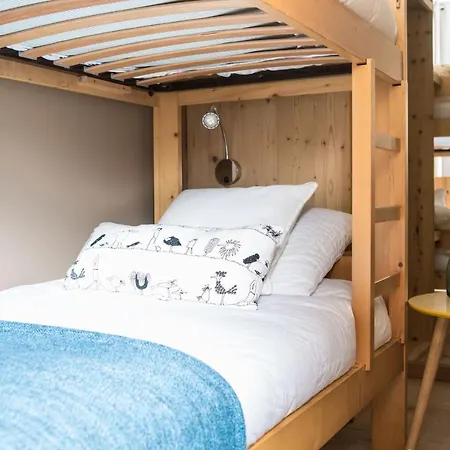 Le Beausite C - Year Apartment
